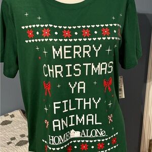 NWT Green Christmas Graphic  Tee Shirt from Home Alone